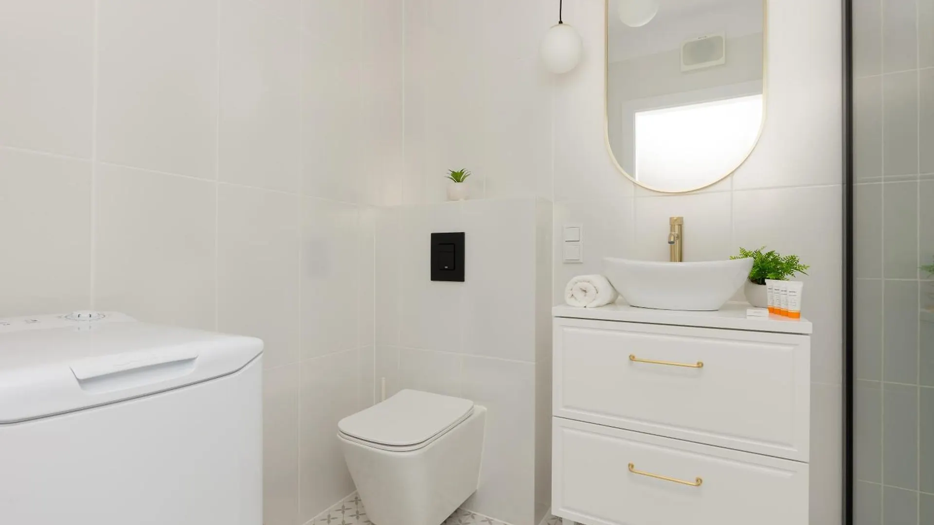 Warsaw Skyline Apartment By Noclegi Renters 0*,